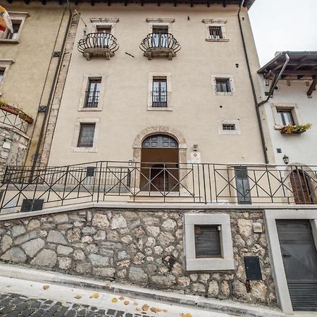 Dimora Fresilia Casa Vacanze Opi Exterior photo