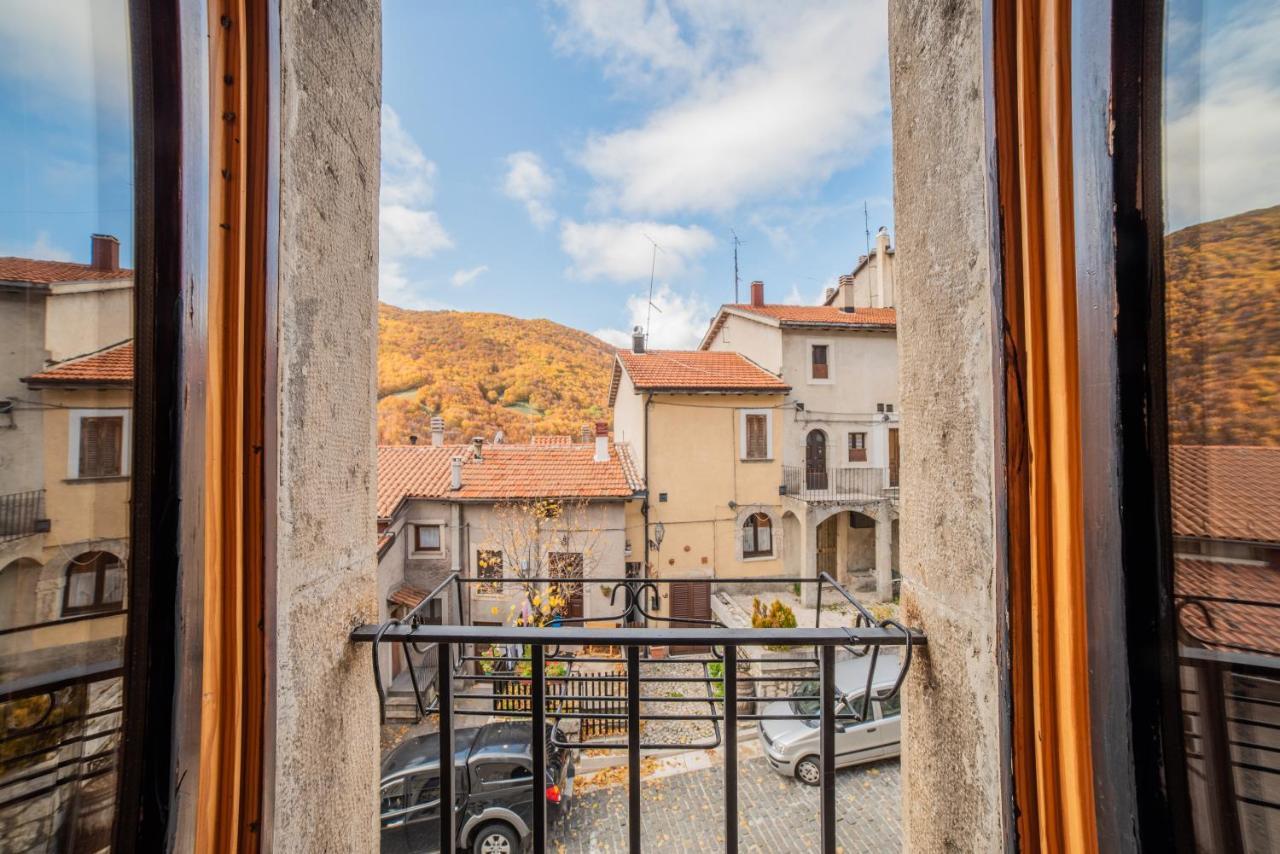 Dimora Fresilia Casa Vacanze Opi Exterior photo